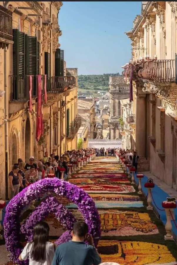 Tannur Del Carmine Villa Noto