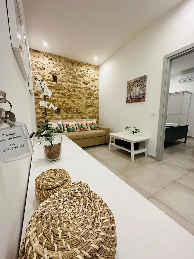 Villa Tannur Del Carmine Noto 0*,  Italien